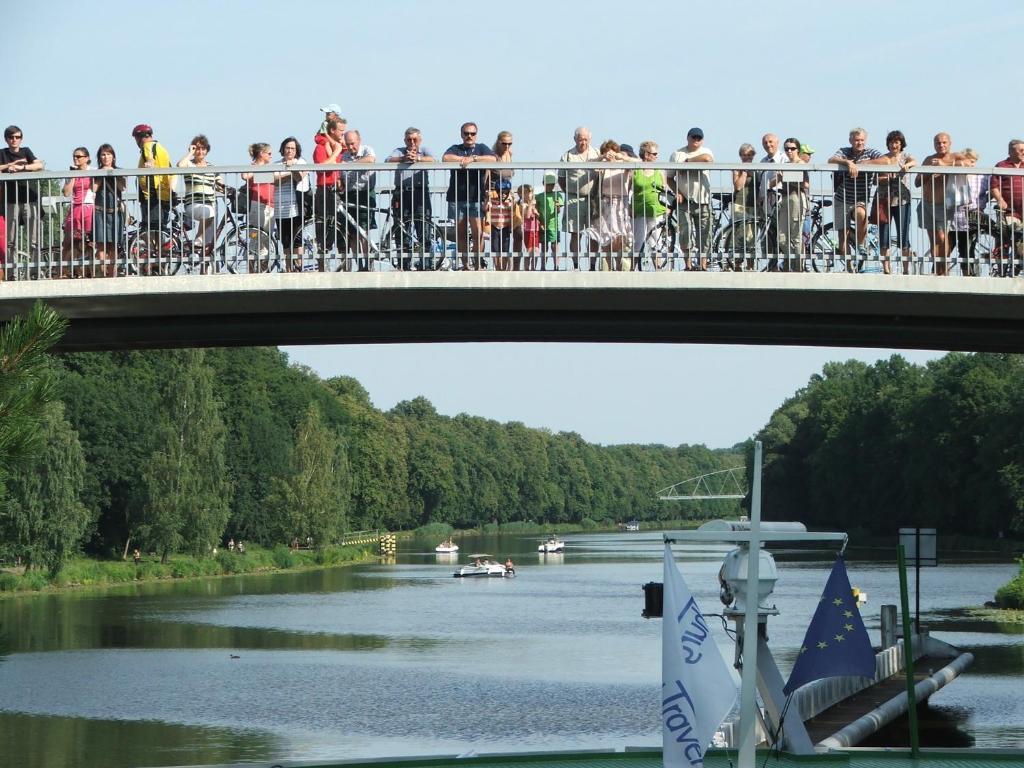 Отель Florentina Boat Прага Экстерьер фото